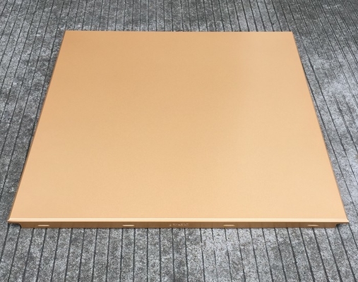 La clip di alluminio di colore dell'oro in mattonelle false/600x600mm del soffitto Metal il pannello per soffitti