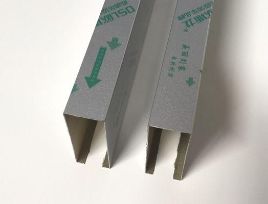 Rullo del poliestere che ricopre il soffitto di alluminio grigio del deflettore del soffitto lineare del metallo