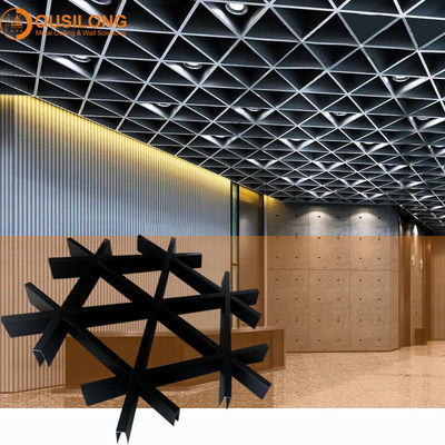 Il profilo di alluminio del triangolo speciale di progettazione il sistema falso decorativo del soffitto di griglia del metallo del controsoffitto