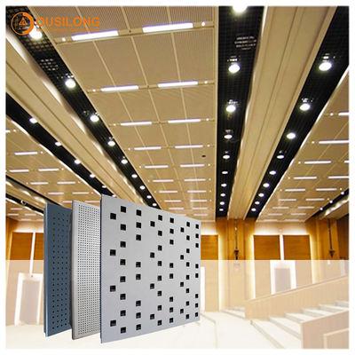 I pannelli per soffitti decorativi della parete del metallo bianco hanno sospeso soffitto perforato di alluminio/di alluminio