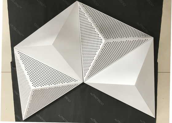 Spolverizzi le mattonelle commerciali del soffitto di Pearl White del cappotto, mattonelle di galleggiamento del soffitto della clip del triangolo 3D