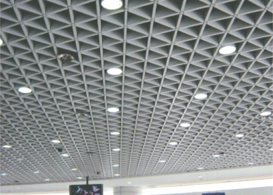 triangolo di alluminio sospeso del metallo del soffitto decorativo di griglia per lo stadio/sottopassaggio