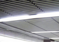 Il soffitto rotondo di alluminio della cucina della metropolitana piastrella il pannello di alluminio sospeso di profilo del metallo, diametro di 75mm