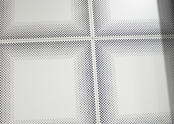 Metal i pannelli acustici di alluminio perforati anteriori per le mattonelle del soffitto X12 del soffitto 12, SGS