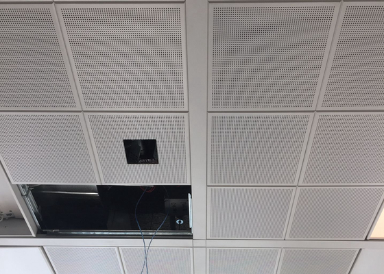 1' ' clip bianca di perforazione Φ2.3 di colore ×1 nel soffitto per l'edificio per uffici