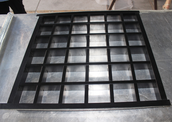 Installi con i soffitti di alluminio 600 x di griglia di T della barra del metallo nero della pagina grata 600