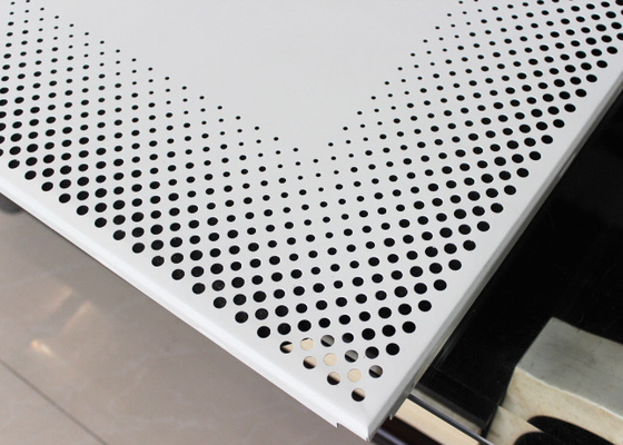 La clip di alluminio in pannello per soffitti piastrella la perforazione rotonda ISO9001 del foro di 0.7mm