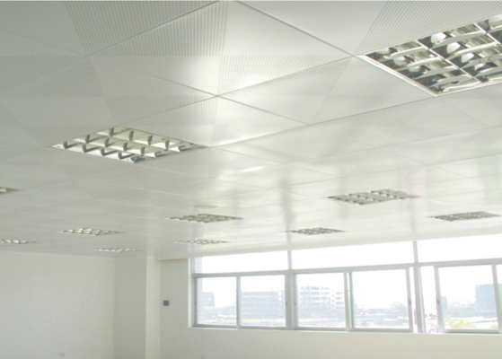Il soffitto acustico di costruzione della decorazione interna piastrella il pannello Tegular, 600mm x 600mm