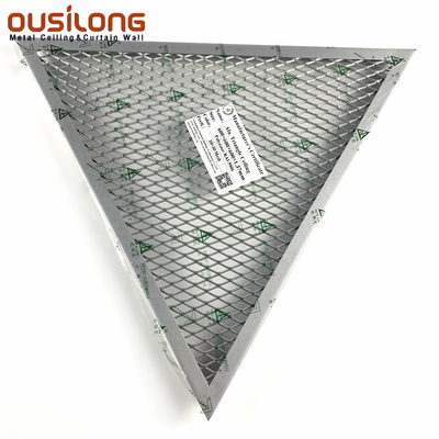 Clip di riduzione del suono in pannelli per soffitti con il modello del triangolo